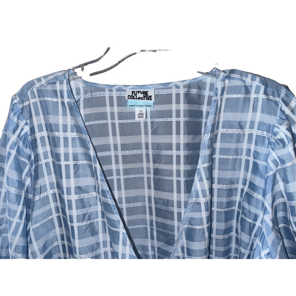 Future Collective Gabriella Light Blue Gingham Check 3/4 leeve V-Neck Size 2x - Picture 3 of 11